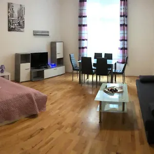 https://bonbon-apartment.vienna-besthotels.com